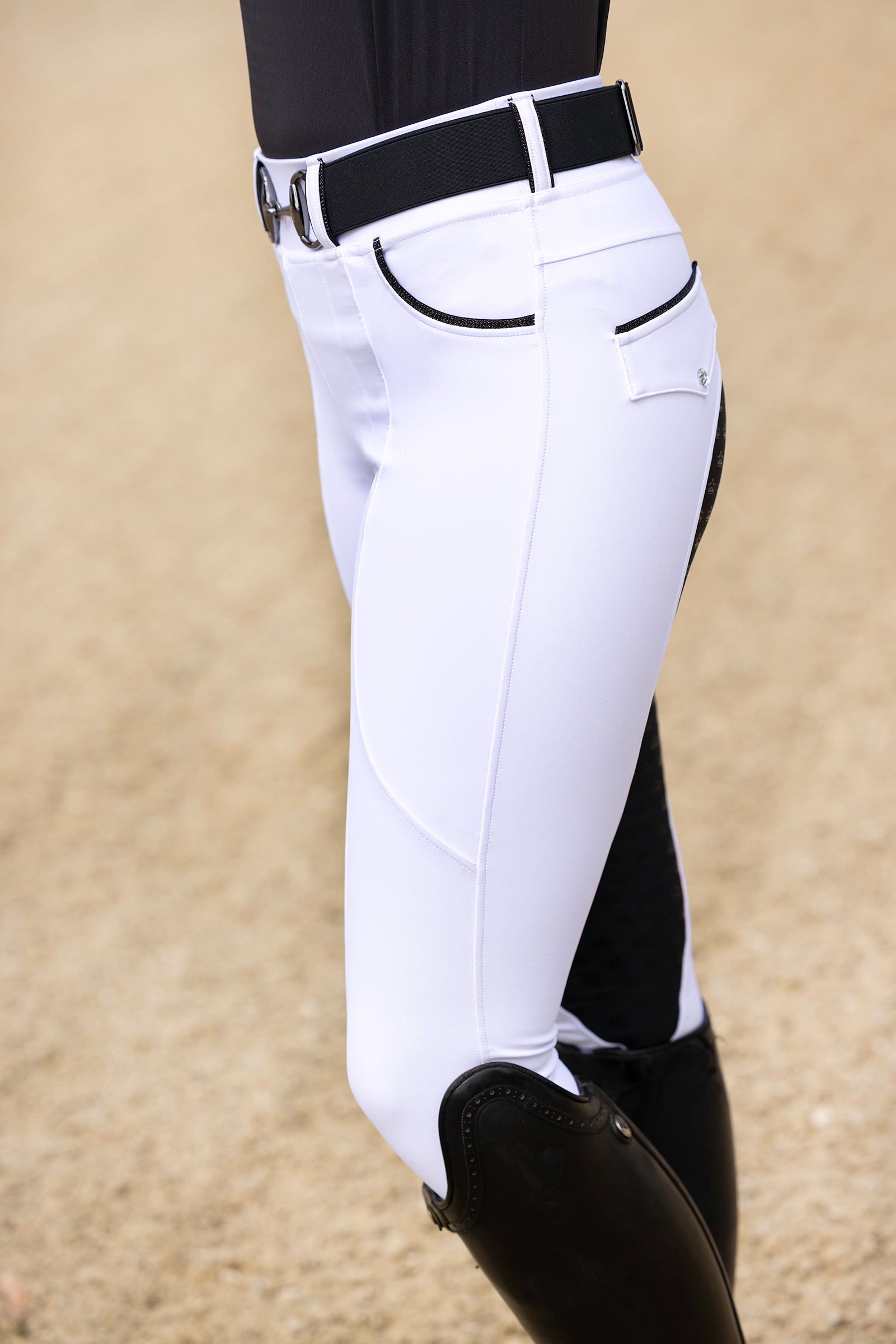 2.0 PRO Riding Tight - White/Black Seat