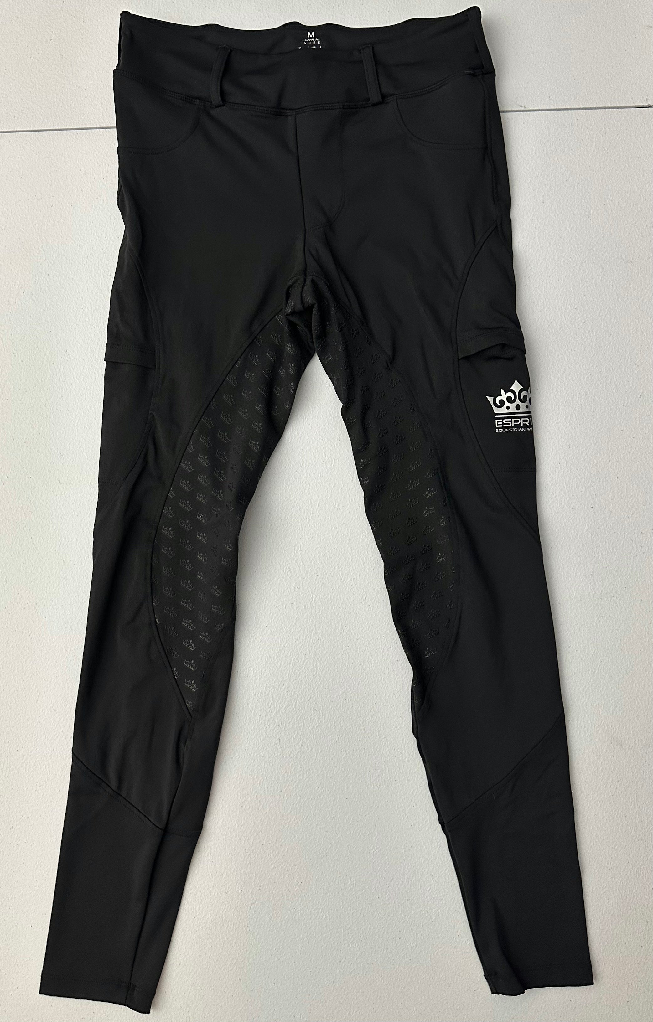 (16) Classic Black MEDIUM