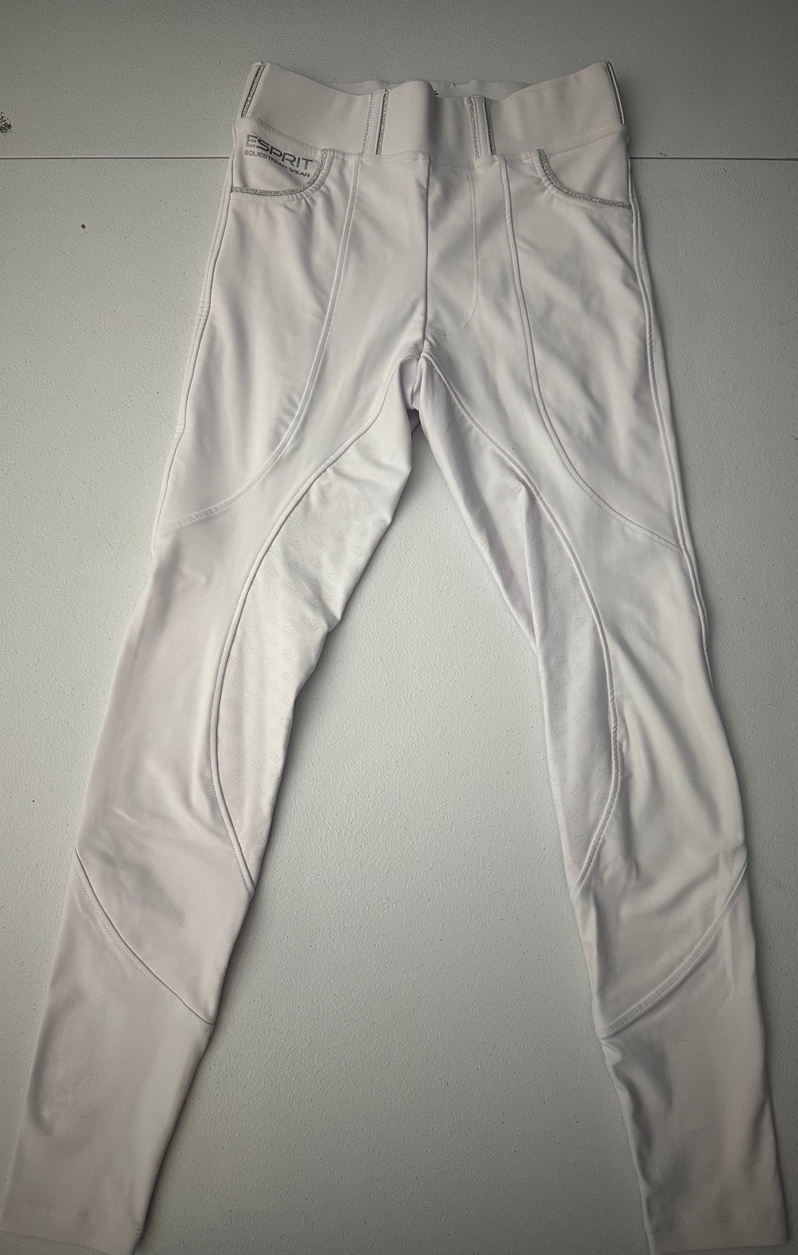 (37) 2.0 PRO White with White seat, Half Seat, SMALL