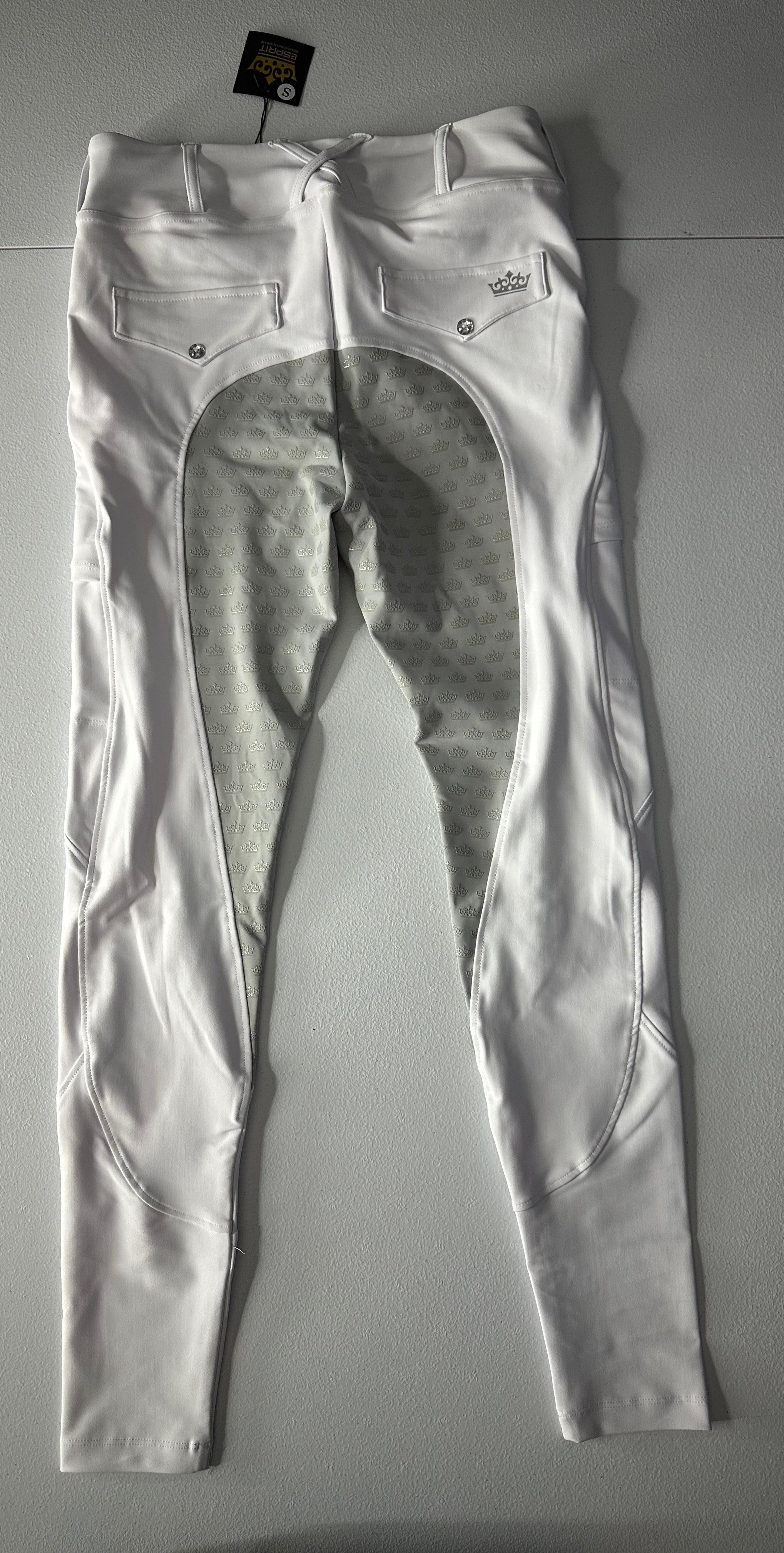 (45) Classic White, Grey Seat, Full Seat, SMALL